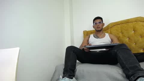Snapshot of chris_dick2 chatting on May 23, 2026, 6:29 am chris_dick2 online show from May 23, 2026, 6:29 am