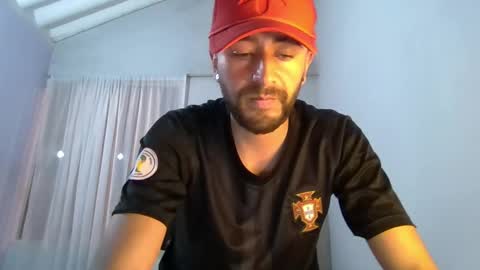 Snapshot of chris_sex80 chatting on January 27, 2025, 1:05 am chris_sex80 online show from January 27, 2025, 1:05 am