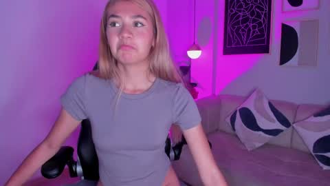 Chris online show from April 15, 2026, 8:31 pm