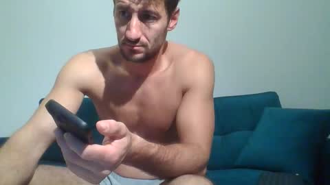 Snapshot of chrisaron chatting on November 22, 2025, 4:33 am chrisaron online show from November 22, 2025, 4:33 am