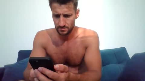 Snapshot of chrisaron chatting on June 8, 2026, 3:18 am chrisaron online show from June 8, 2026, 3:18 am
