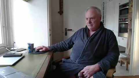 Snapshot of chrisbertilsson chatting on January 19, 2025, 9:44 am Chris Bertilsson online show from January 19, 2025, 9:44 am