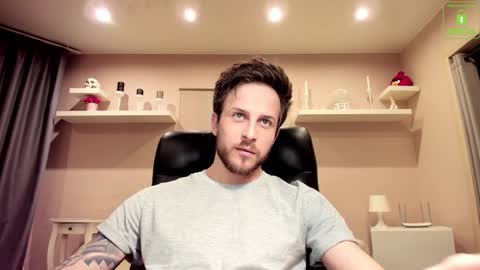 Snapshot of chriscarrey chatting on January 12, 2025, 12:49 am Chris online show from January 12, 2025, 12:49 am