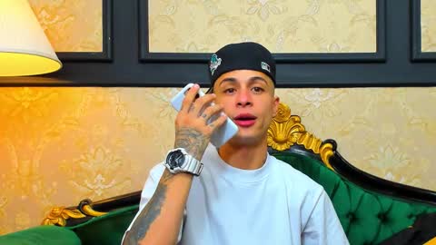 Chris online show from October 24, 2025, 11:06 am