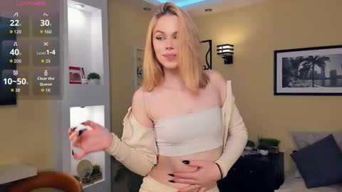 Snapshot of chrisme_please chatting on December 3, 2025, 7:01 pm Lizz online show from December 3, 2025, 7:01 pm