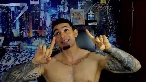 Chriss Stewart online show from July 25, 2026, 2:31 am