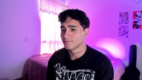 Snapshot of chriss_wg_ chatting on February 8, 2026, 7:28 pm Christian Wang online show from February 8, 2026, 7:28 pm