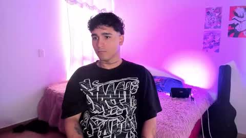 Snapshot of chriss_wg_ chatting on February 11, 2026, 8:03 pm Christian Wang online show from February 11, 2026, 8:03 pm