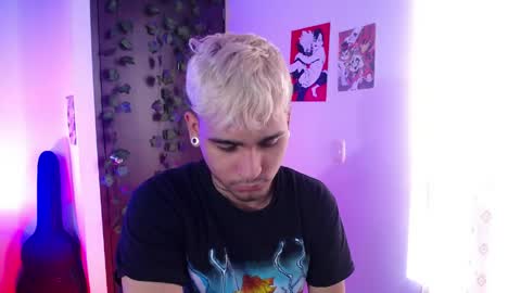 Snapshot of chriss_wg_ chatting on March 20, 2026, 4:56 pm Christian Wang online show from March 20, 2026, 4:56 pm