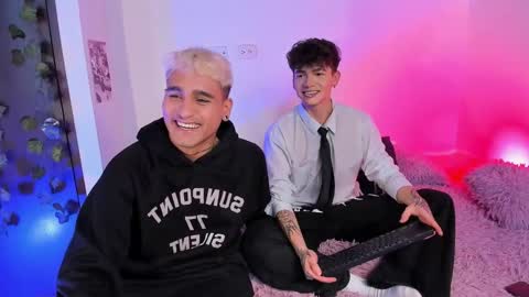 Snapshot of chriss_wg_ chatting on March 23, 2026, 10:14 pm Christian Wang online show from March 23, 2026, 10:14 pm