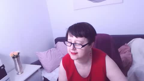 Christa online show from October 31, 2025, 5:36 pm