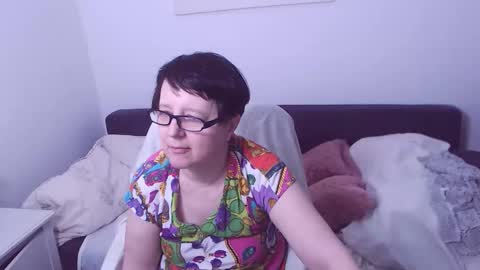 Christa online show from April 5, 2026, 11:57 pm