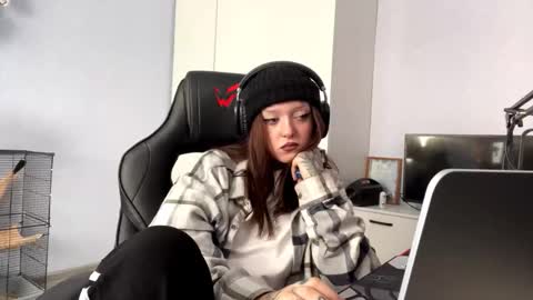 Kristi online show from March 1, 2026, 8:05 am