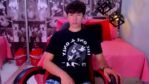 Snapshot of christian_foxx chatting on May 6, 2026, 2:00 pm Christian online show from May 6, 2026, 2:00 pm