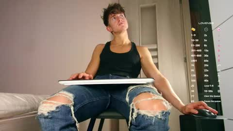 UPVOTE ME ------  ILL DO SOMETHING FOR FREE online show from December 5, 2025, 4:47 pm