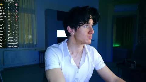 Snapshot of christianlevine_ chatting on May 8, 2026, 8:58 pm UPVOTE ME ------ ILL DO SOMETHING FOR FREE online show from May 8, 2026, 8:58 pm
