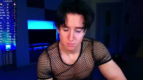 Snapshot of christianlevine_ chatting on May 24, 2026, 8:14 pm UPVOTE ME ------ ILL DO SOMETHING FOR FREE online show from May 24, 2026, 8:14 pm
