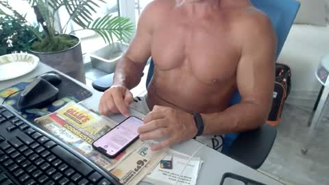 Snapshot of christiano1977 chatting on August 7, 2026, 6:21 pm Michael USA online show from August 7, 2026, 6:21 pm