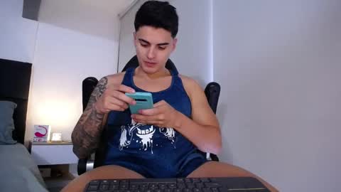 Snapshot of christianvalenzia chatting on March 11, 2026, 1:06 pm Christian online show from March 11, 2026, 1:06 pm