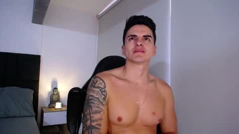 Snapshot of christianvalenzia chatting on March 19, 2026, 1:04 pm Christian online show from March 19, 2026, 1:04 pm