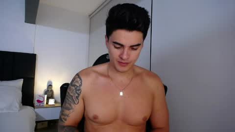 Snapshot of christianvalenzia chatting on May 17, 2026, 10:22 am Christian online show from May 17, 2026, 10:22 am