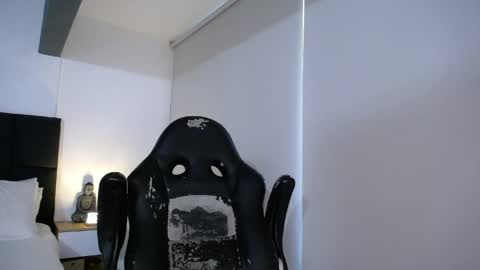 Snapshot of christianvalenzia chatting on May 20, 2026, 2:56 pm Christian online show from May 20, 2026, 2:56 pm