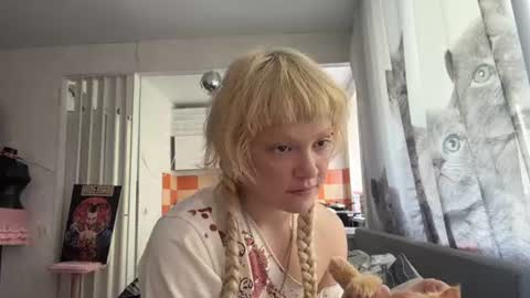 Snapshot of christiechorney chatting on July 4, 2026, 5:02 am christiechorney online show from July 4, 2026, 5:02 am
