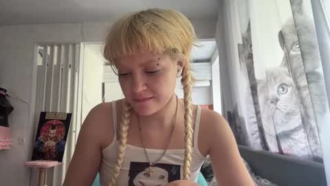 Snapshot of christiechorney chatting on July 5, 2026, 9:16 am christiechorney online show from July 5, 2026, 9:16 am