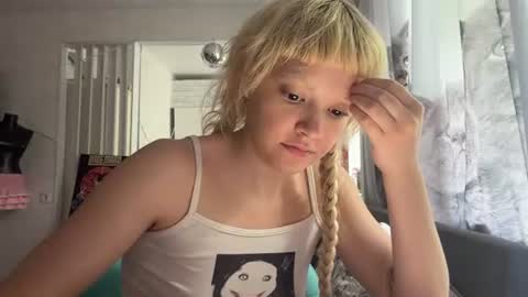 Snapshot of christiechorney chatting on July 25, 2026, 12:25 pm christiechorney online show from July 25, 2026, 12:25 pm