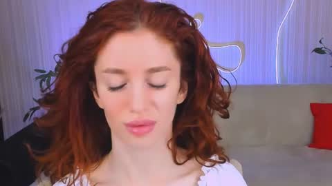 Snapshot of christinaconteeree chatting on June 24, 2026, 7:35 pm christinaconteeree online show from June 24, 2026, 7:35 pm