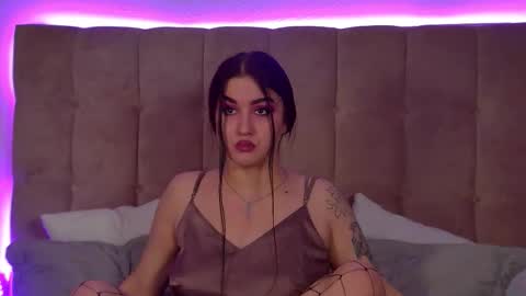 Christina online show from November 22, 2025, 7:02 pm