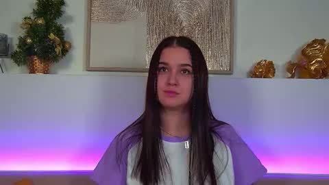 Christina online show from December 2, 2025, 6:58 pm