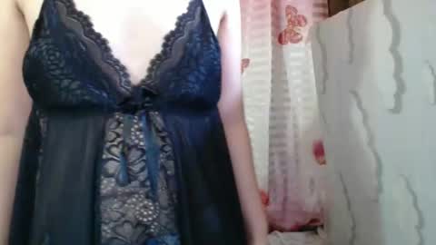 christine_scott online show from January 17, 2025, 5:00 am