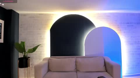 Christine Ford online show from October 29, 2025, 12:18 pm