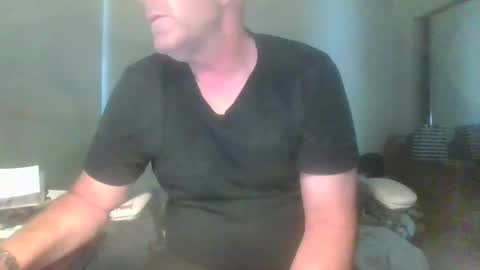 Snapshot of christo9999 chatting on March 3, 2025, 11:35 pm christo online show from March 3, 2025, 11:35 pm