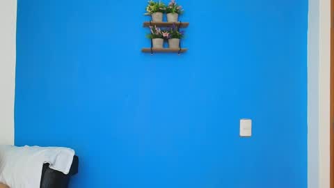 Snapshot of christopher_w chatting on February 16, 2025, 10:43 pm Christopher online show from February 16, 2025, 10:43 pm