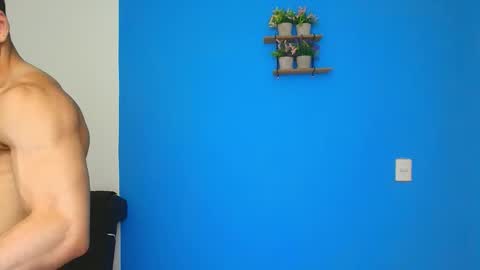 Snapshot of christopher_w chatting on September 16, 2025, 9:38 pm Christopher online show from September 16, 2025, 9:38 pm