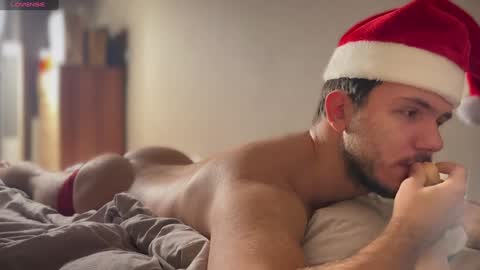 Snapshot of christophertan chatting on December 10, 2024, 5:22 pm Christopher online show from December 10, 2024, 5:22 pm