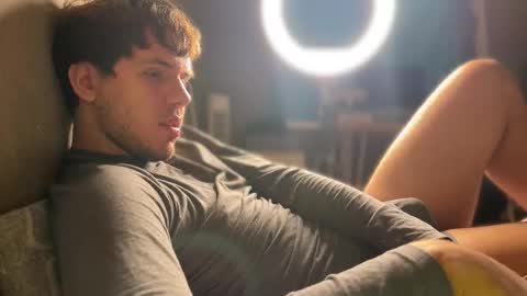 Snapshot of christophertan chatting on November 4, 2025, 5:39 am Christopher online show from November 4, 2025, 5:39 am