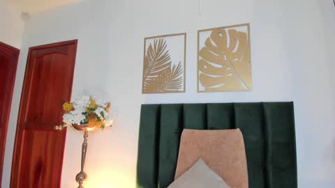 Snapshot of christy_seaa chatting on December 11, 2024, 6:20 pm Christy online show from December 11, 2024, 6:20 pm