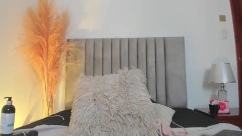 Snapshot of christy_seaa chatting on December 20, 2024, 9:28 pm Christy online show from December 20, 2024, 9:28 pm