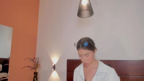 Snapshot of christy_seaa chatting on February 13, 2025, 6:27 pm Christy online show from February 13, 2025, 6:27 pm