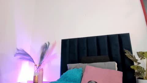 Snapshot of christy_seaa chatting on October 8, 2025, 6:38 pm Christy online show from October 8, 2025, 6:38 pm