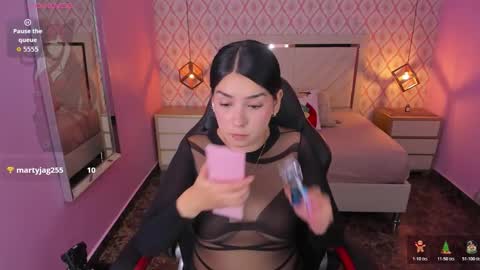 Snapshot of christy_teigen chatting on December 4, 2025, 7:44 pm CHRISTY online show from December 4, 2025, 7:44 pm