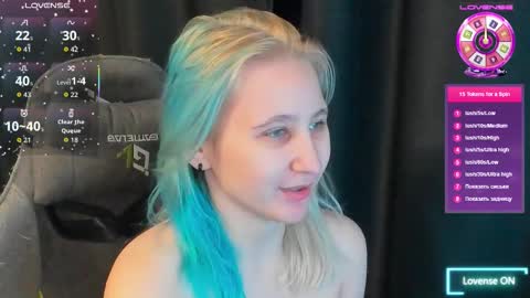 christyw3b online show from November 16, 2025, 5:46 am