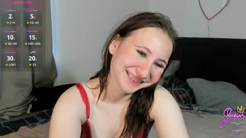 Snapshot of christyw3b chatting on June 11, 2026, 8:01 am christyw3b online show from June 11, 2026, 8:01 am