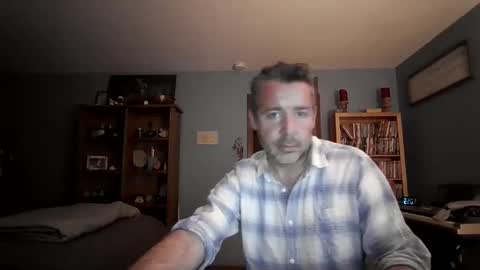 chrisw8121 online show from December 13, 2025, 10:59 pm