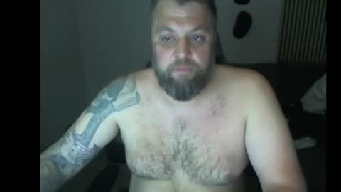 Snapshot of chrizz80 chatting on November 28, 2025, 10:56 pm Chrizz online show from November 28, 2025, 10:56 pm