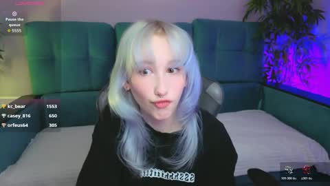 EvaBlonde TayaBrunette EliieBlack hair online show from April 21, 2026, 2:01 pm