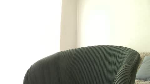 Snapshot of chromebabe_ chatting on January 19, 2025, 6:21 pm Gwendy Fox online show from January 19, 2025, 6:21 pm